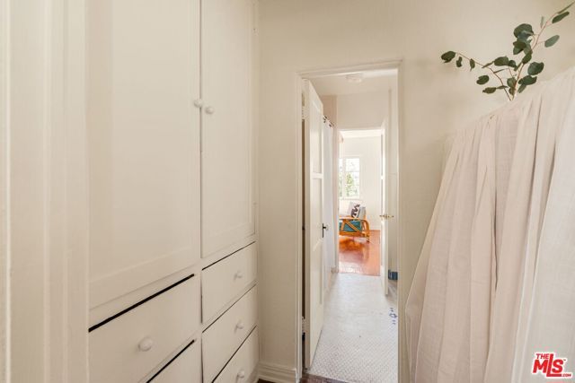 654 Frontenac Avenue, Los Angeles, CA 90065