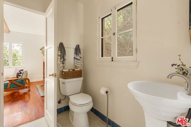 654 Frontenac Avenue, Los Angeles, CA 90065