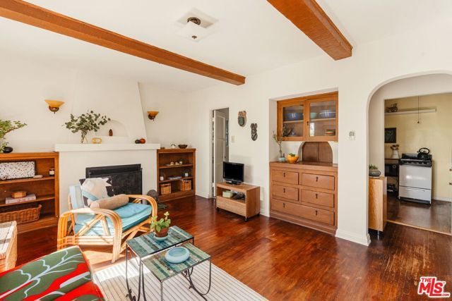 654 Frontenac Avenue, Los Angeles, CA 90065