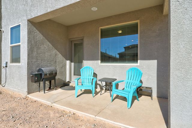 4802 Mount Salas Street NE, Rio Rancho, NM 87144