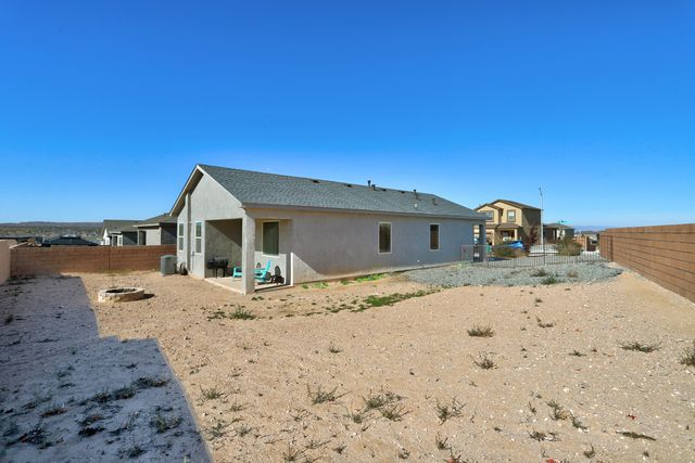 4802 Mount Salas Street NE, Rio Rancho, NM 87144