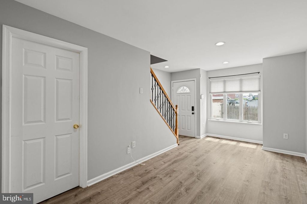 2310 E CABOT ST, PHILADELPHIA, PA 19125 — photo 3