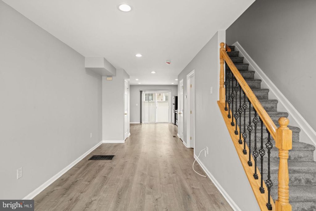 2310 E CABOT ST, PHILADELPHIA, PA 19125 — photo 4