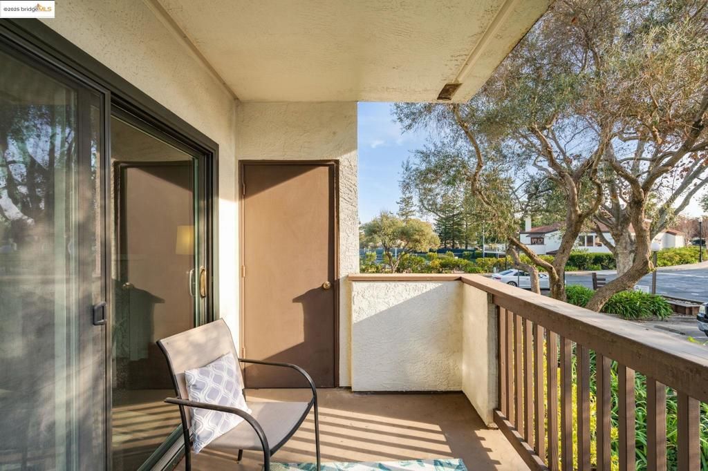 21071 Gary Dr 102, Hayward, CA 94546