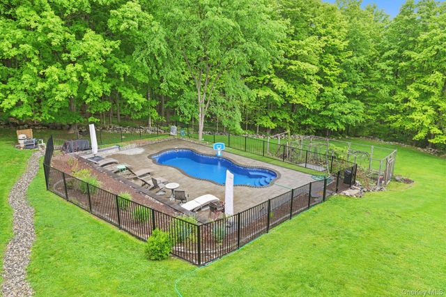 76 Eleanor Drive, Mahopac, NY 10541
