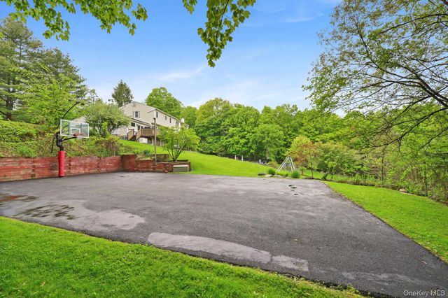 76 Eleanor Drive, Mahopac, NY 10541