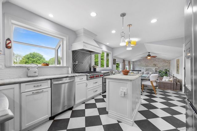 76 Eleanor Drive, Mahopac, NY 10541