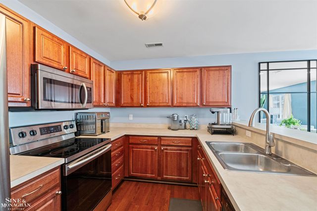 30776 Ardmore Court, Novi, MI 48377