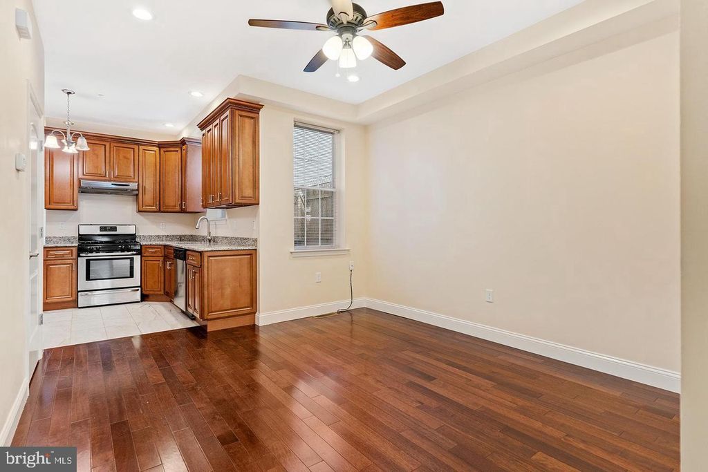 1819 CHRISTIAN ST, PHILADELPHIA, PA 19146 — photo 4