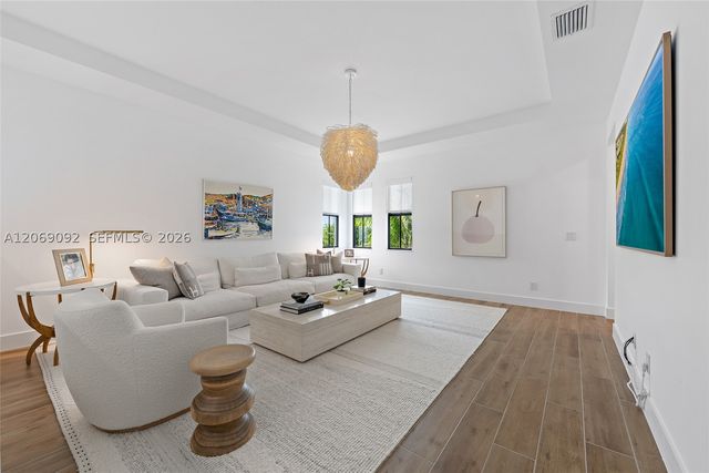 13558 Artisan Cir, Palm Beach Gardens, FL 33418