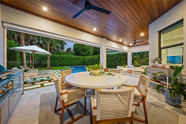 13558 Artisan Cir, Palm Beach Gardens, FL 33418