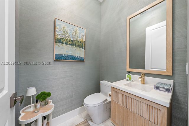 13558 Artisan Cir, Palm Beach Gardens, FL 33418