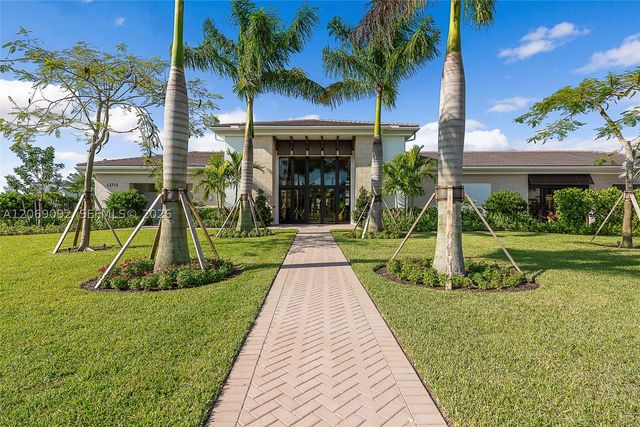 13558 Artisan Cir, Palm Beach Gardens, FL 33418