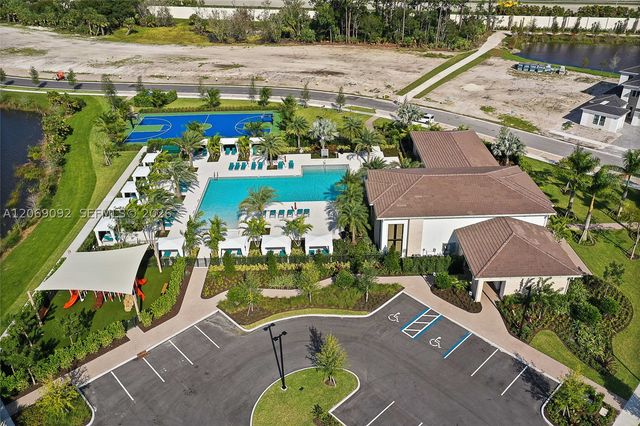 13558 Artisan Cir, Palm Beach Gardens, FL 33418