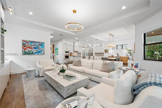13558 Artisan Cir, Palm Beach Gardens, FL 33418