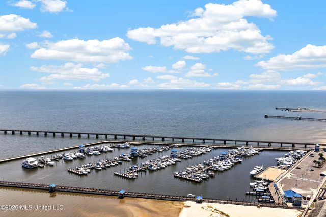 2035 Hollywood Drive, Bay Saint Louis, MS 39520