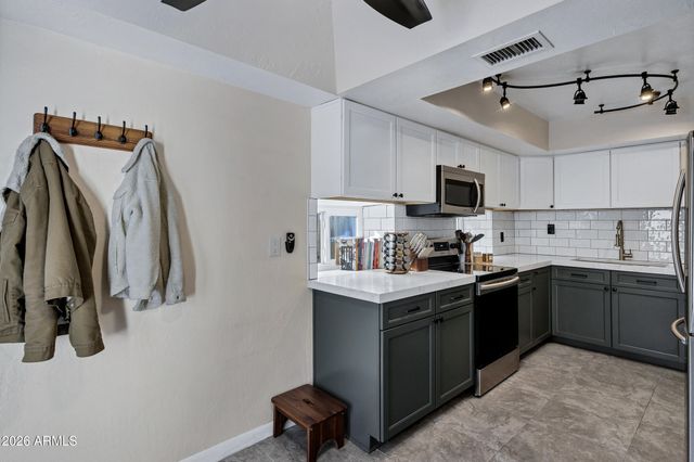 1832 S RIVER Drive, Tempe, AZ 85281