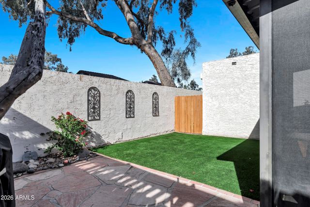 1832 S RIVER Drive, Tempe, AZ 85281