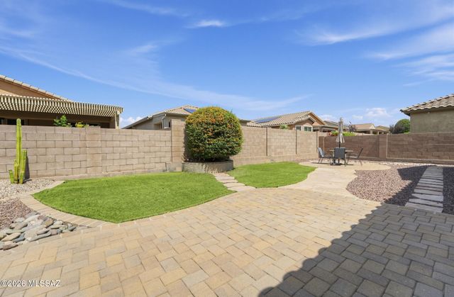 13797 E Poelstra Street, Vail, AZ 85641