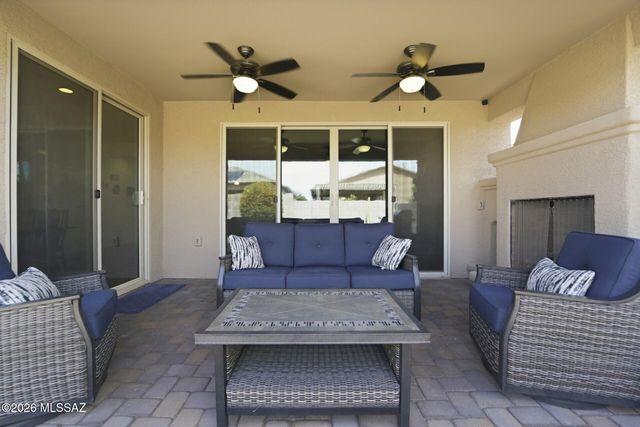 13797 E Poelstra Street, Vail, AZ 85641