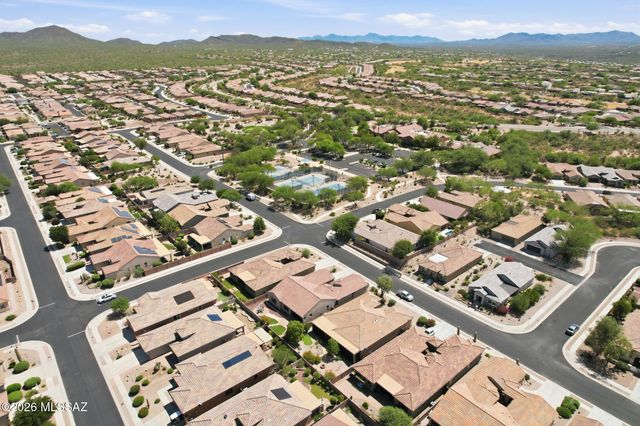 13797 E Poelstra Street, Vail, AZ 85641