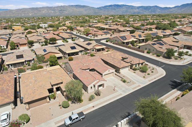 13797 E Poelstra Street, Vail, AZ 85641