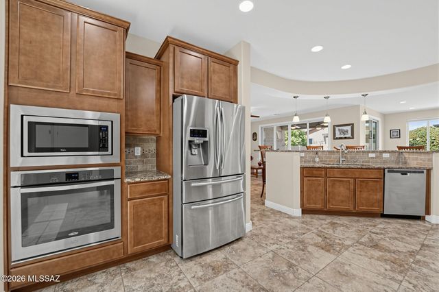 13797 E Poelstra Street, Vail, AZ 85641