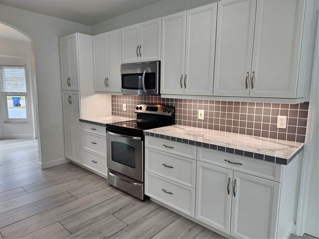 272 MALVERN DRIVE, Venice, FL 34293