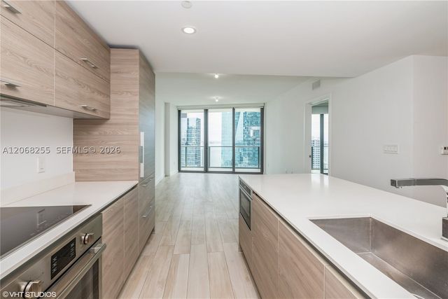 1300 S Miami Ave 2504, Miami, FL 33130