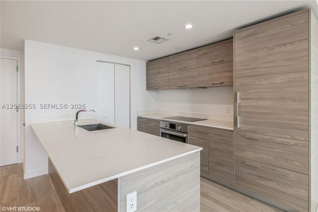 1300 S Miami Ave 2504, Miami, FL 33130
