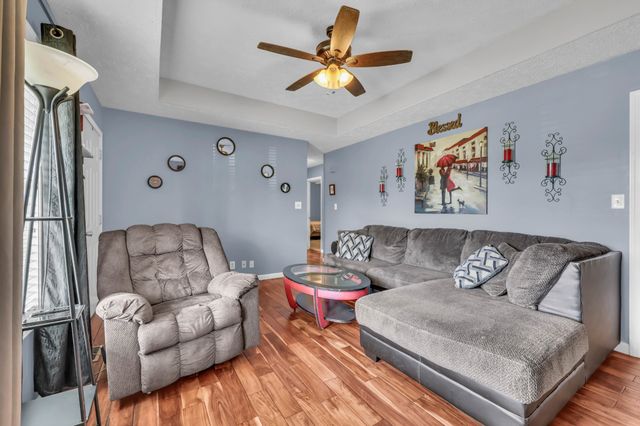 3481 Sandpiper Dr, Clarksville, TN 37042