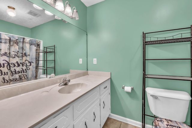 3481 Sandpiper Dr, Clarksville, TN 37042