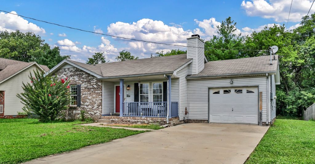 3481 Sandpiper Dr, Clarksville, TN 37042