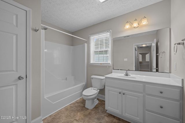 205 Croatan Woods Drive, New Bern, NC 28562