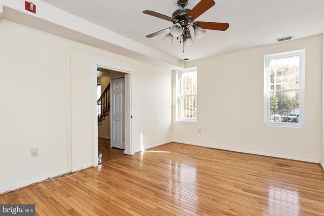 725 FLORIDA AVE NE, Washington, DC 20002