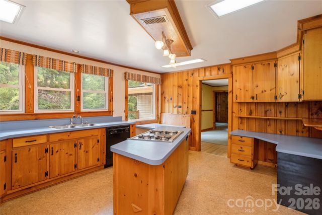 788 Old NC 280 Highway, Pisgah Forest, NC 28768