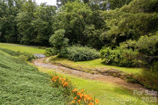 788 Old NC 280 Highway, Pisgah Forest, NC 28768