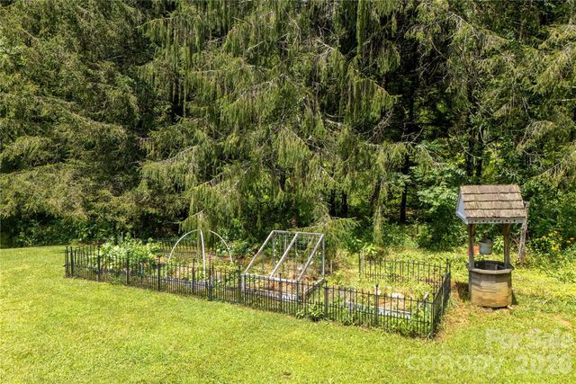 788 Old NC 280 Highway, Pisgah Forest, NC 28768