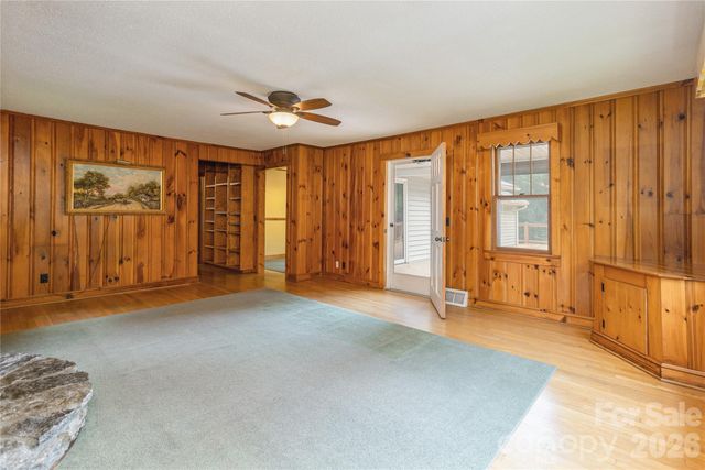 788 Old NC 280 Highway, Pisgah Forest, NC 28768