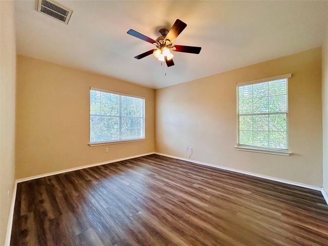 1900 Scofield Ridge PKWY 1701, Austin, TX 78727