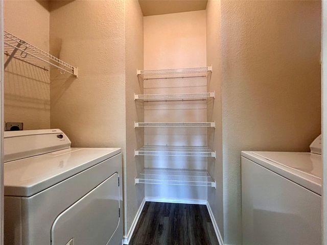 1900 Scofield Ridge PKWY 1701, Austin, TX 78727