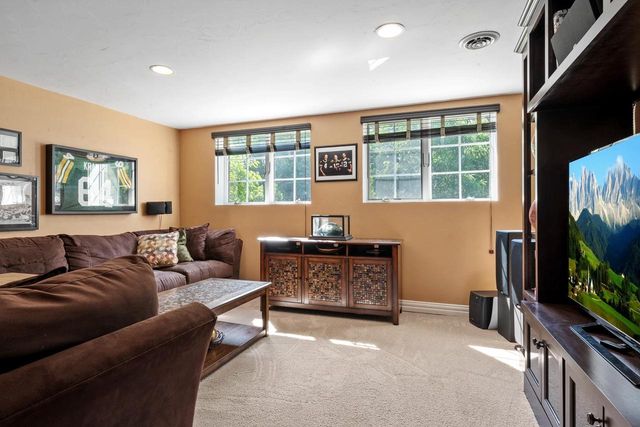 1849 SADDLEBROOK LANE, De Pere, WI 54115