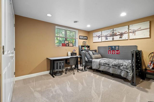 1849 SADDLEBROOK LANE, De Pere, WI 54115
