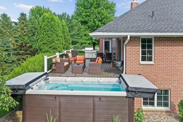 1849 SADDLEBROOK LANE, De Pere, WI 54115