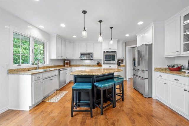 1849 SADDLEBROOK LANE, De Pere, WI 54115