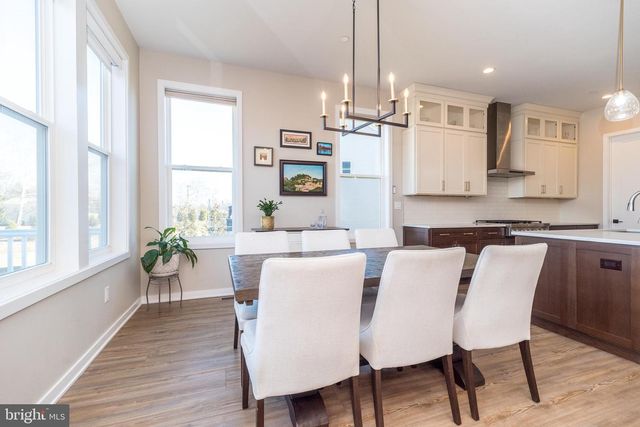 725 CONRAD DR, Warrington, PA 18976