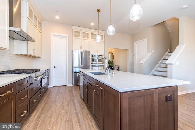 725 CONRAD DR, Warrington, PA 18976