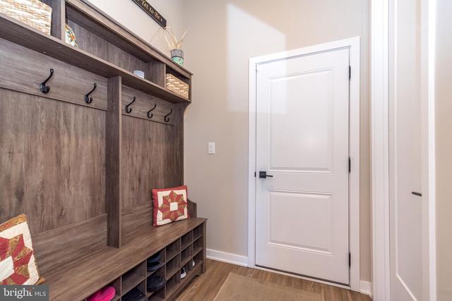 725 CONRAD DR, Warrington, PA 18976