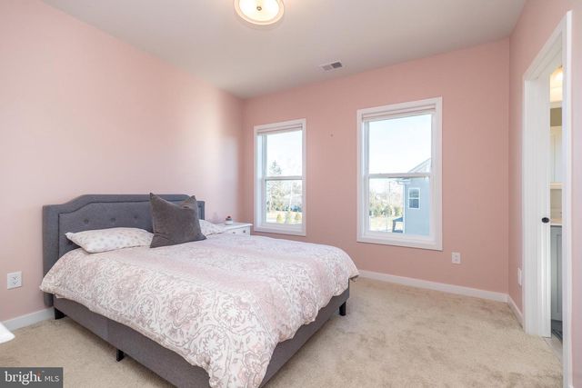 725 CONRAD DR, Warrington, PA 18976