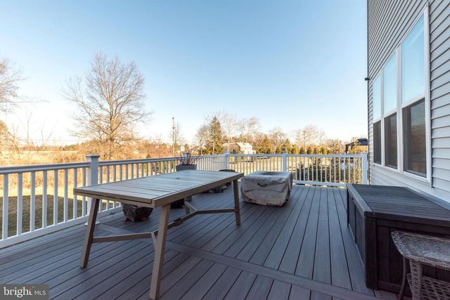 725 CONRAD DR, Warrington, PA 18976